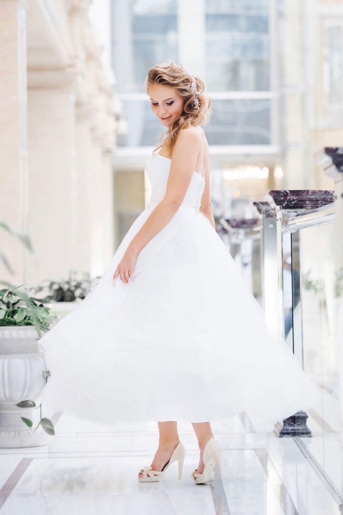 Поиск идеального свадебного платья в салоне Wedding rooms фото 29