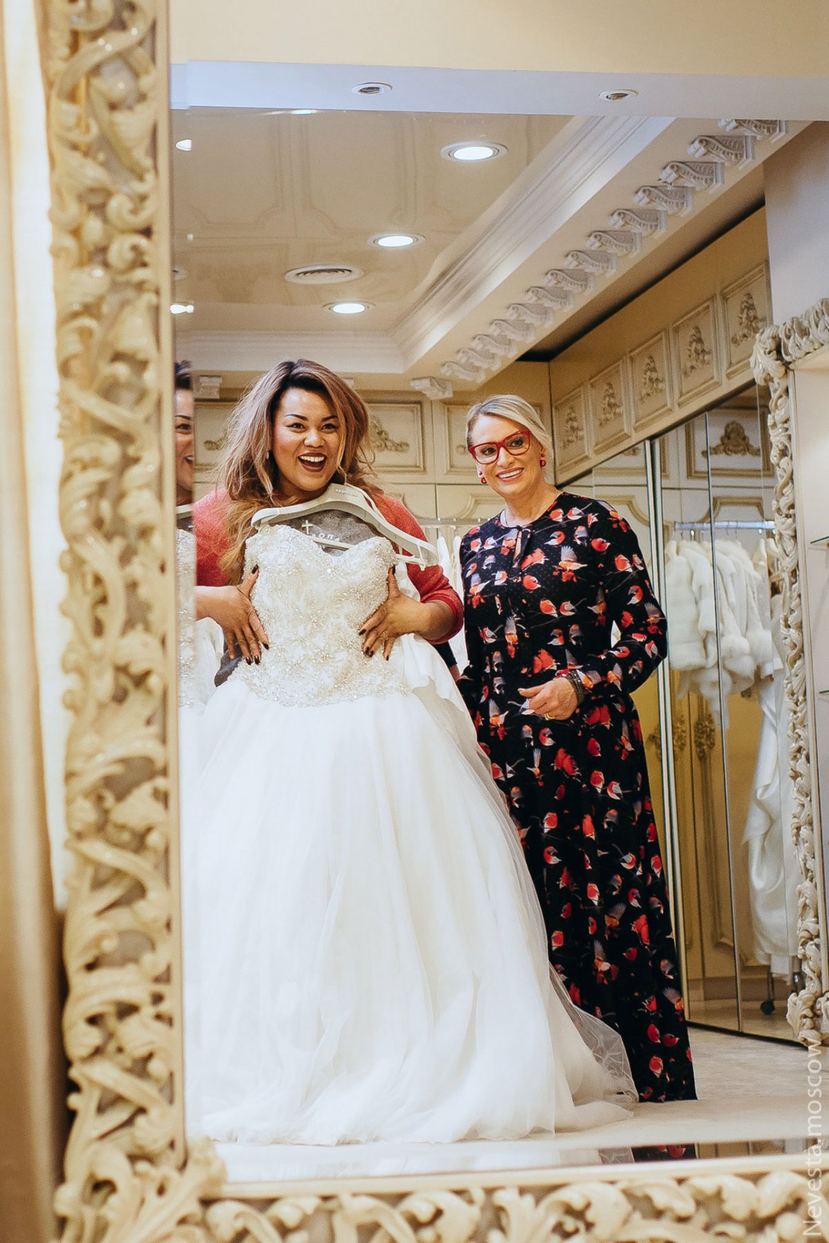 Корнелия Манго невеста свадьба выбор платья фото 3