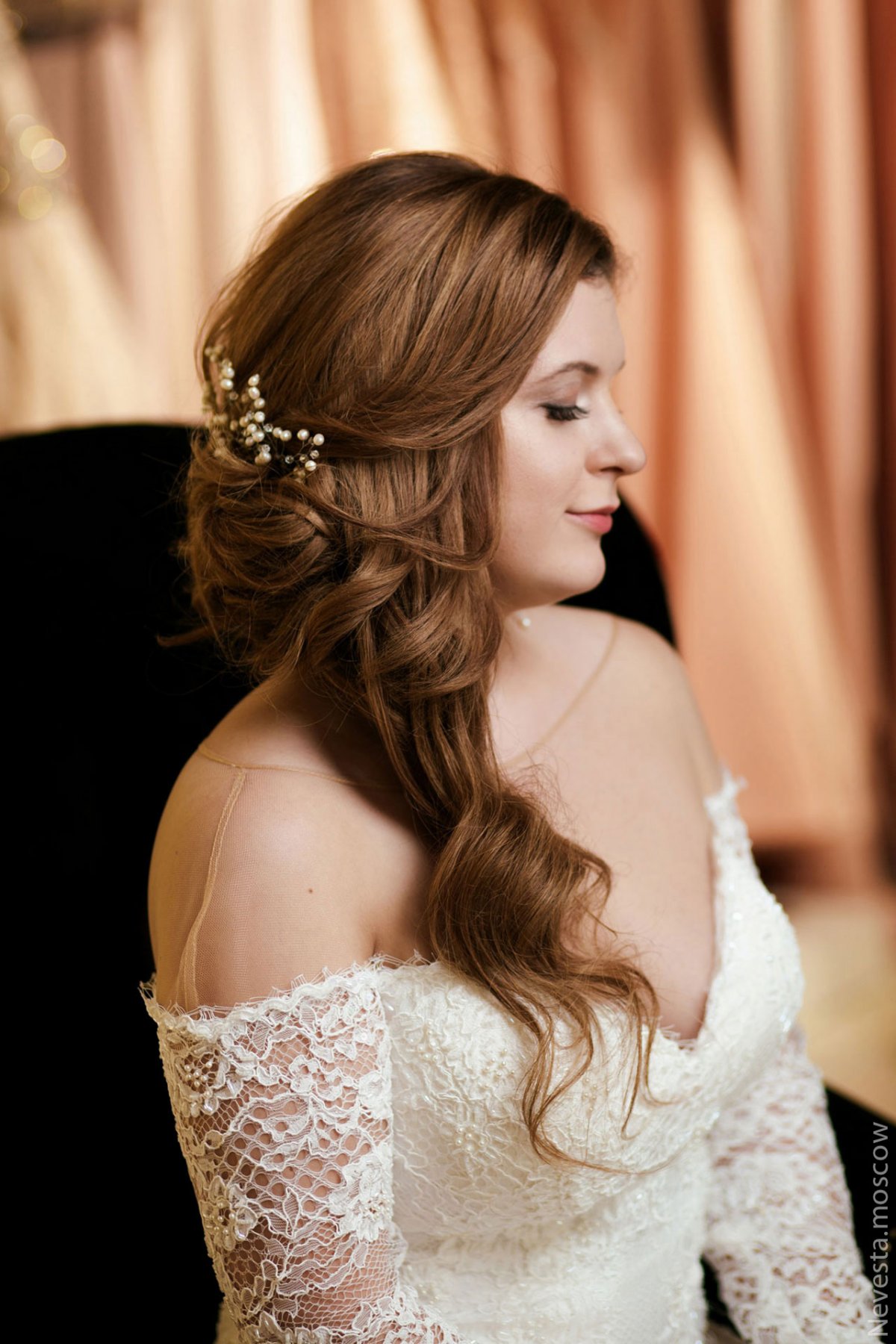 Анастасия Денисова выбирает образ для своей свадьбы фото 24