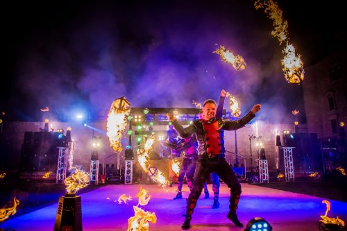 the show must go on samye originalnye